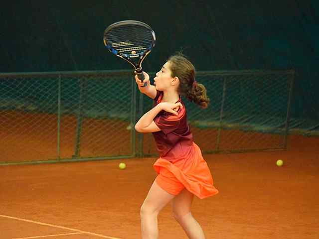 https://escuelasamil.fgtenis.net/wp-content/uploads/2017/10/inner_classes_02.jpg