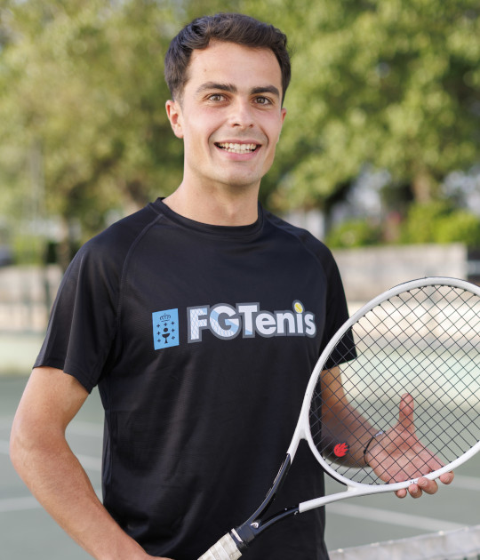 https://escuelasamil.fgtenis.net/wp-content/uploads/2026/06/Andres-Dominguez.jpg